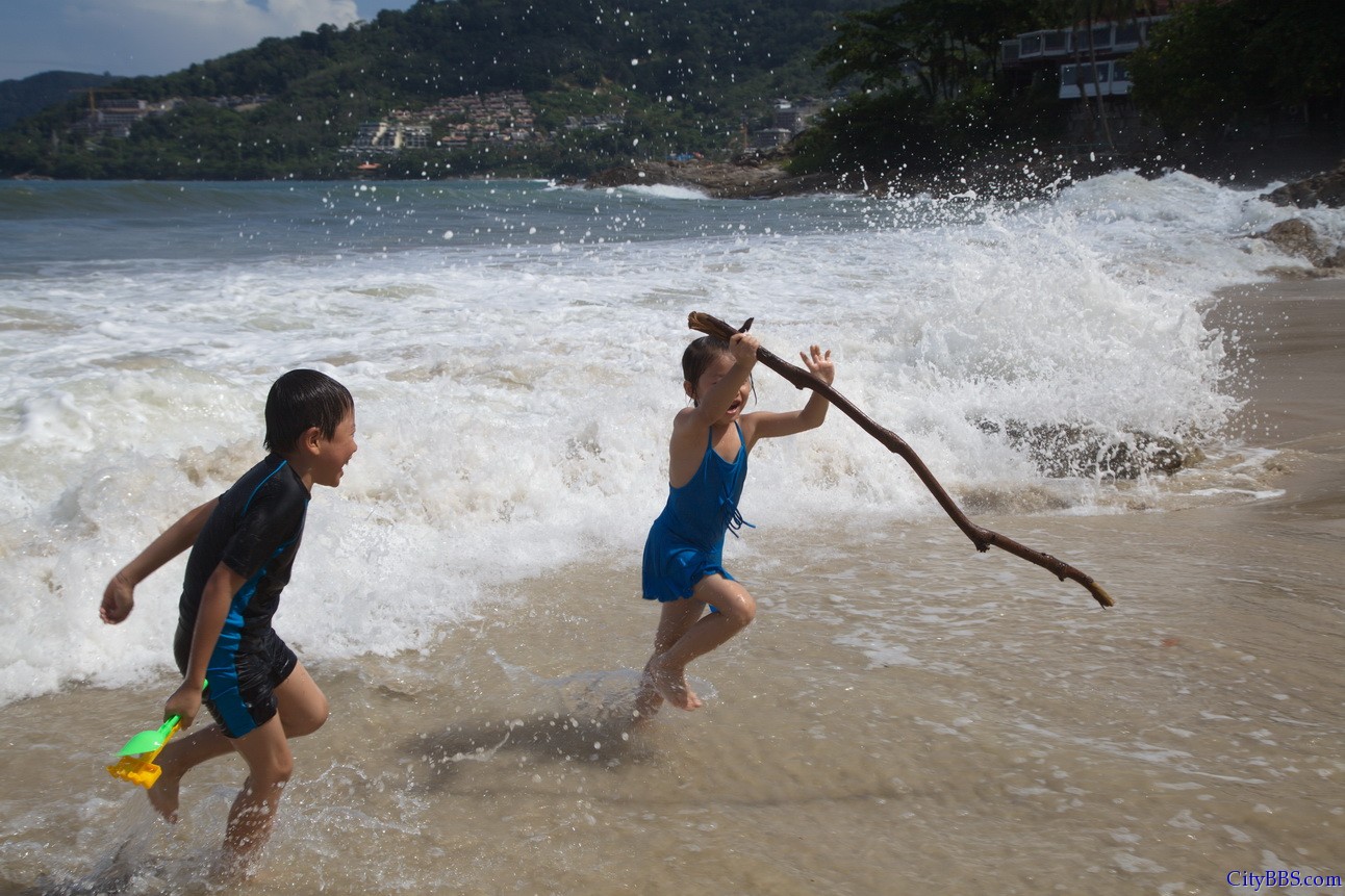 2012泰国清迈-曼谷-华欣-甲米-普吉-华欣-清迈3500公里自驾游之普吉Phuket芭东Patong海滩 ... ... ... ... . ... 2012泰国清迈-曼谷-华欣-甲米-普吉-华欣-清迈3500公里自驾游之普吉Phuket芭东Patong海滩 ... ... ... ... . ...