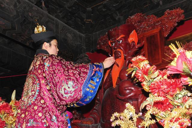 北京大杂院清出千年古刹火神庙 北京大杂院清出千年古刹火神庙