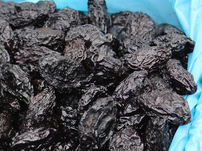 研究发现每天吃西梅可预防骨质流失骨质疏松