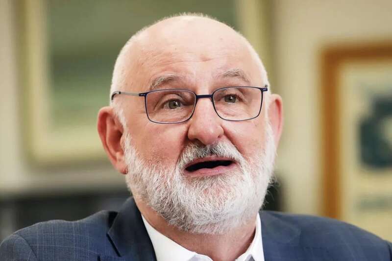 圣保罗州立大学哲学与科学学院经济学教授路易斯·保利诺 圣保罗州立大学哲学与科学学院经济学教授路易斯·保利诺