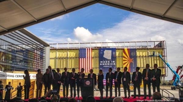 台积电在美国亚利桑那州举行首部设备进厂典礼,并宣布扩厂,投资增至400亿美元 ... 台积电在美国亚利桑那州举行首部设备进厂典礼,并宣布扩厂,投资增至400亿美元 ...