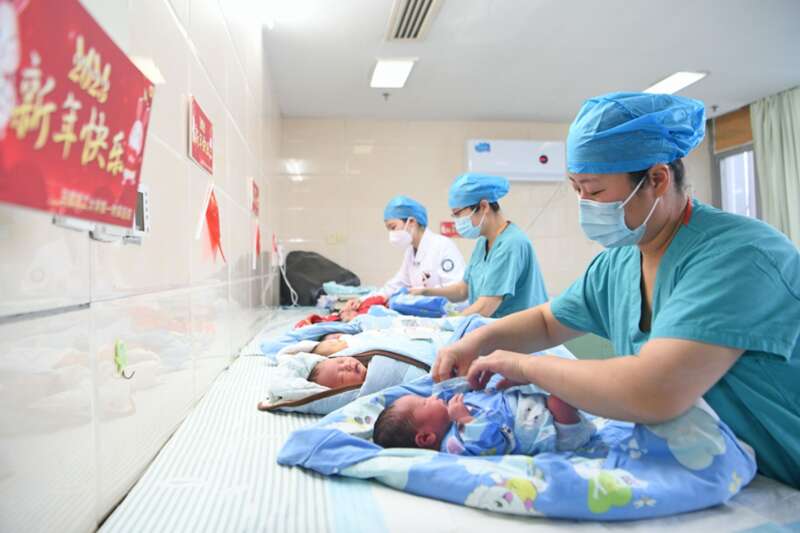 中国提前进入人口负增长 中国提前进入人口负增长