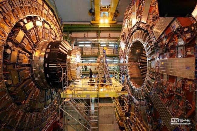 环形正负电子对撞机(CEPC) 环形正负电子对撞机(CEPC)