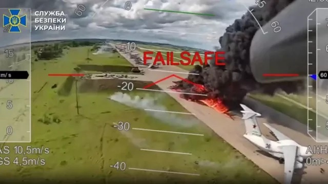 乌克兰当局周三公布的无人机拍摄影片截图 乌克兰当局周三公布的无人机拍摄影片截图